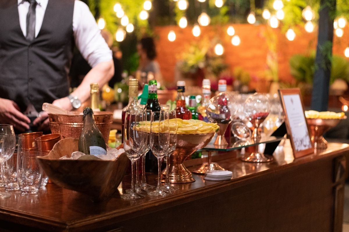 Is It A Good Idea To Have An Open Bar At The Wedding?