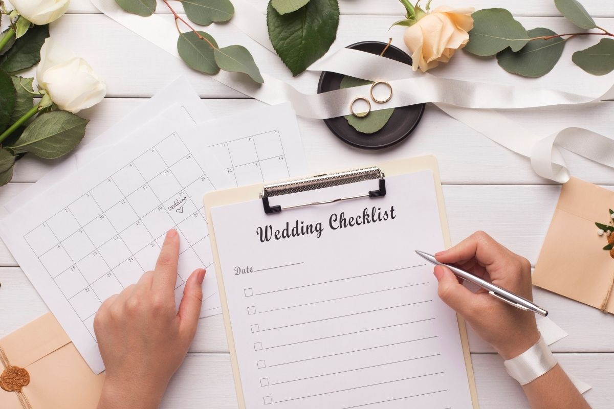 Checklist of everything you need to purchase for your wedding